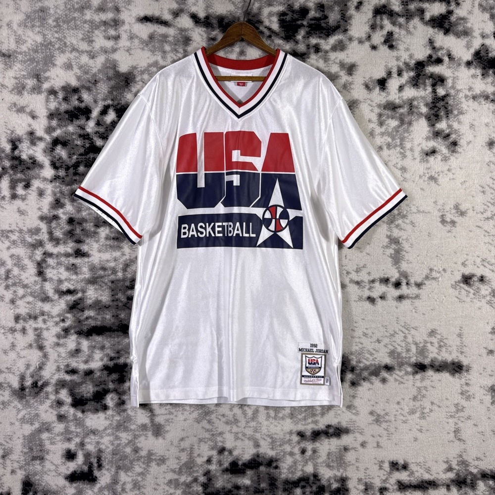 Mitchell & Ness Michael Jordan 1992 Dream Team USA Jersey Mens 44L White